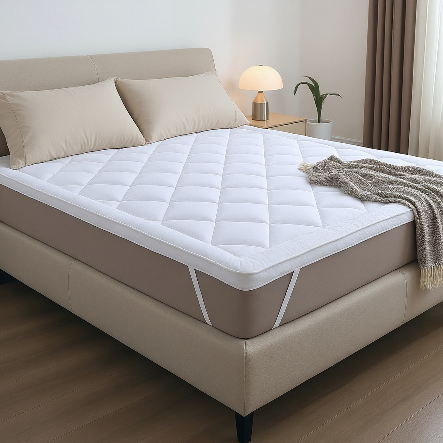 Surmatelas Confort 800gsm- Microfibre Respirante, Hypoallergénique, Anti-acariens - Antidérapant